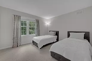 27 Robert Cir, Grafton, MA 01536 - Photo 20