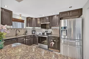 27 Mary Kennedy Dr, North Attleboro, MA 02760 - Photo 8