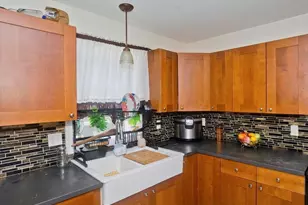 175 Bloomfield St, Springfield, MA 01108 - Photo 6
