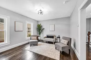 15 Myrtle Ave, Holyoke, MA 01040 - Photo 6