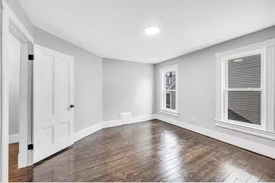 15 Myrtle Ave, Holyoke, MA 01040 - Photo 22