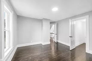 15 Myrtle Ave, Holyoke, MA 01040 - Photo 16