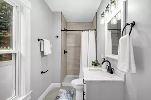 15 Myrtle Ave, Holyoke, MA 01040 - Photo 14