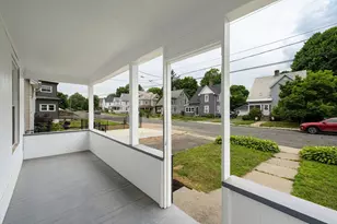 15 Myrtle Ave, Holyoke, MA 01040 - Photo 34