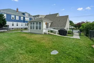 474 Burncoat St, Worcester, MA 01606 - Photo 34
