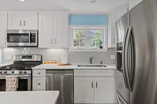 474 Burncoat St, Worcester, MA 01606 - Photo 10
