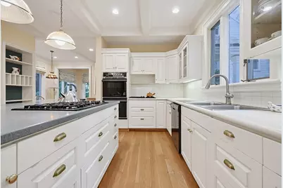 51 Cherry St, Spencer, MA 01562 - Photo 4