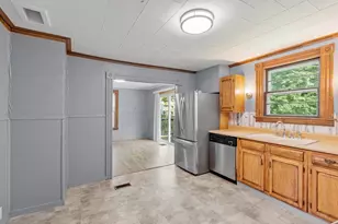 354 Massachusetts Ave, Lunenburg, MA 01462 - Photo 18
