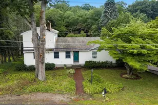 20 Brentwood Dr, Dudley, MA 01571 - Photo 2