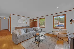 20 Brentwood Dr, Dudley, MA 01571 - Photo 10