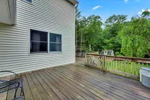 20 Brentwood Dr, Dudley, MA 01571 - Photo 36