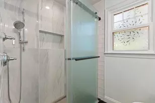 49 Lakeview Ave, Waltham, MA 02451 - Photo 18