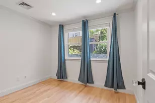 49 Lakeview Ave, Waltham, MA 02451 - Photo 10