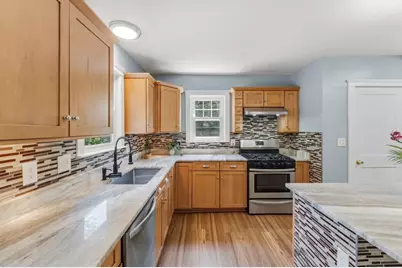 101 Bay State Road, Worcester, MA 01606 - Photo 12