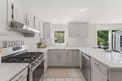 84 South St, Shrewsbury, MA 01545 - Photo 10