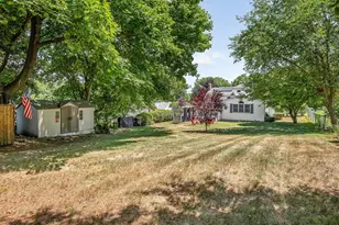 6 Surrey Rd, Woburn, MA 01801 - Photo 32