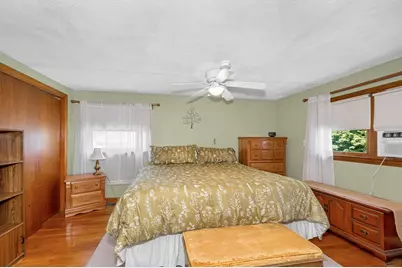 6 Surrey Rd, Woburn, MA 01801 - Photo 18
