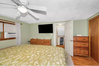 6 Surrey Rd, Woburn, MA 01801 - Photo 20