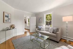 109 Grove St, Lexington, MA 02420 - Photo 4