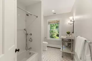 109 Grove St, Lexington, MA 02420 - Photo 28