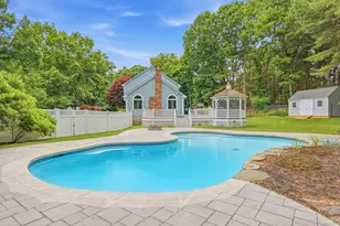 106 Colonial Dr, Andover, MA 01810 - Photo 2