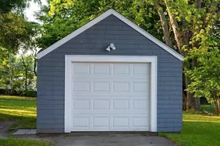 156 4th St, Somerset, MA 02726 - Photo 4