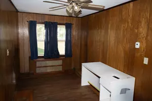 156 4th St, Somerset, MA 02726 - Photo 10