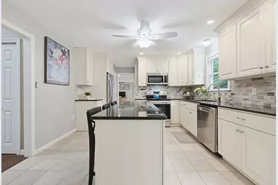 4 Cormier Cir, Milford, MA 01757 - Photo 4
