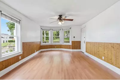 214 High St, Webster, MA 01570 - Photo 4