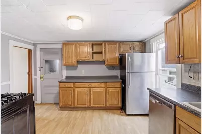 214 High St, Webster, MA 01570 - Photo 6