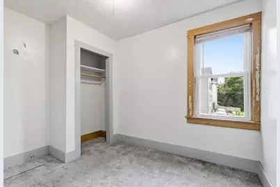 214 High St, Webster, MA 01570 - Photo 8