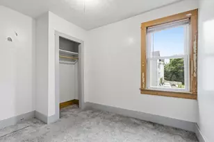 214 High St, Webster, MA 01570 - Photo 8