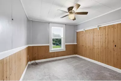 214 High St, Webster, MA 01570 - Photo 10