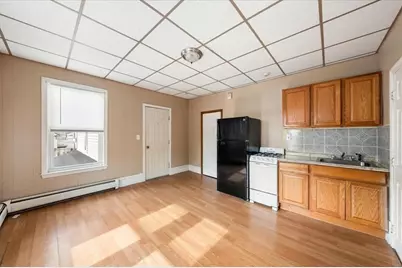 173 Branch Street, Lowell, MA 01851 - Photo 10