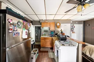 173 Branch St, Lowell, MA 01851 - Photo 20