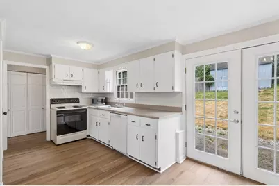 44 West Walnut #B, Milford, MA 01757 - Photo 4