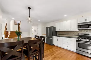 42 Cavendish Cir, Salem, MA 01970 - Photo 12