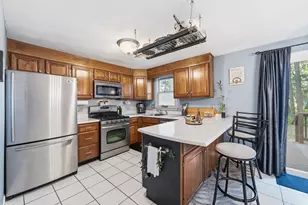 266 Wellman Ave, Chelmsford, MA 01863 - Photo 8