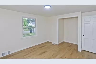 102 San Miguel St, Springfield, MA 01104 - Photo 16