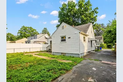 102 San Miguel St, Springfield, MA 01104 - Photo 34