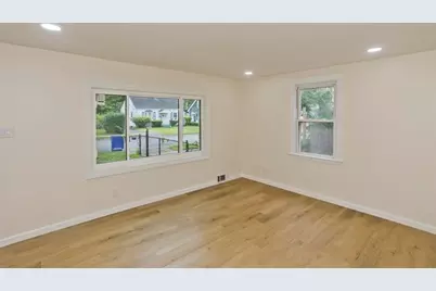 102 San Miguel St, Springfield, MA 01104 - Photo 6