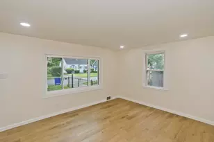 102 San Miguel St, Springfield, MA 01104 - Photo 6