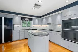4 Meservey Ln, Lynnfield, MA 01940 - Photo 12
