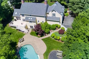 35 Vineyard Pl, Easton, MA 02356 - Photo 2
