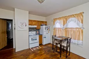 60-62 Shawmut Ave, Holyoke, MA 01040 - Photo 12