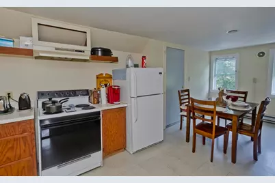 60-62 Shawmut Ave, Holyoke, MA 01040 - Photo 18