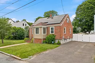32 North Mountain, Melrose, MA 02176 - Photo 1