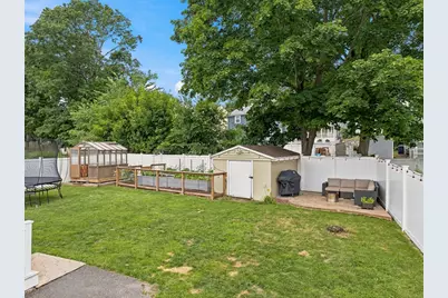 32 North Mountain, Melrose, MA 02176 - Photo 4