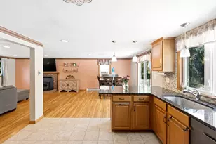 26 Carolyn Dr, Plymouth, MA 02360 - Photo 10