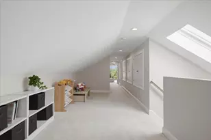 9 Park St, Boston, MA 02122 - Photo 30